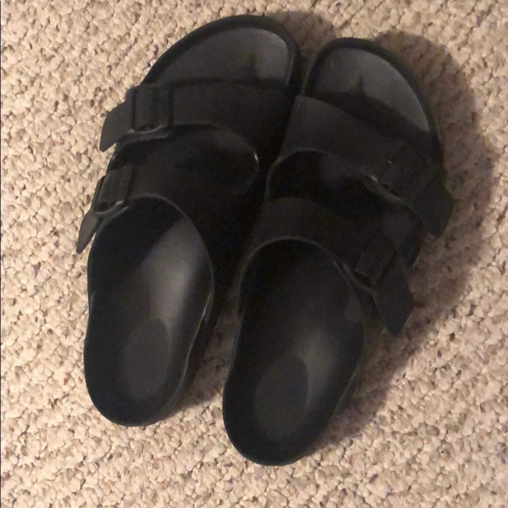 Black Arizona rubber Birkenstock’s